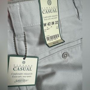 NWT Men’s Saint John’s Bay Vintage Casual Khaki Pants